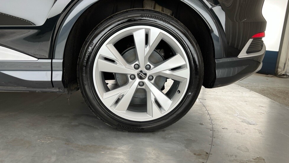 Used Audi Q4 e-tron 2024 for sale - 76302290: Photo 22