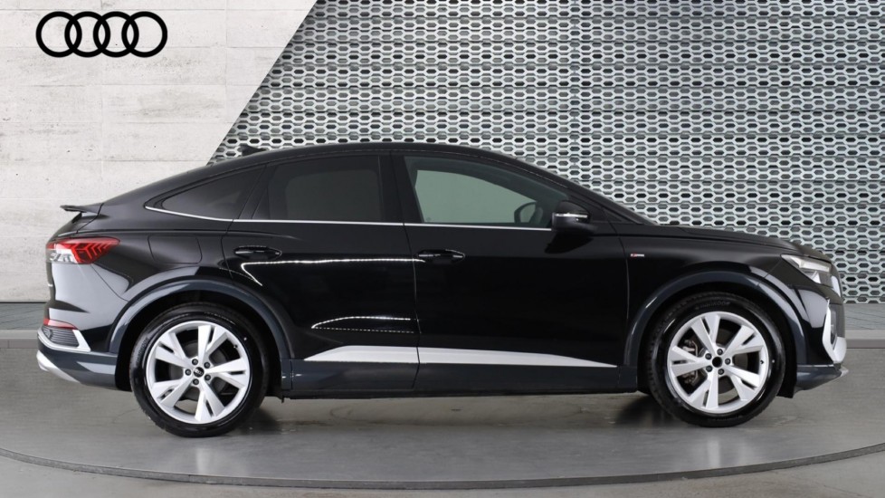 Used Audi Q4 e-tron 2024 for sale - 76302290: Photo 4