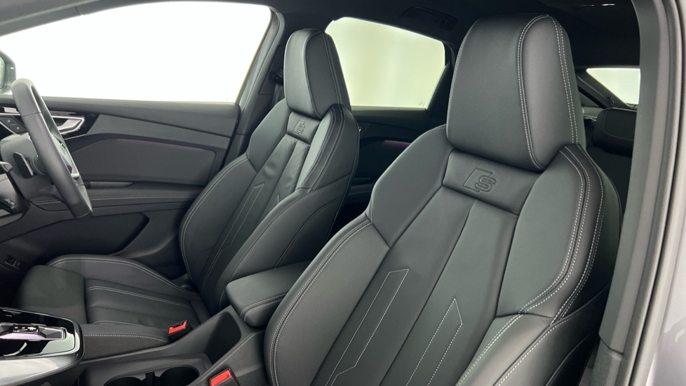 Used Audi Q4 e-tron 2025 for sale - 76872487: Photo 17