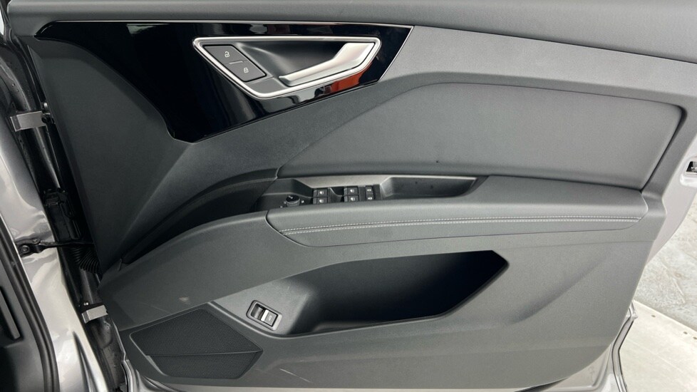 Used Audi Q4 e-tron 2025 for sale - 76872487: Photo 31