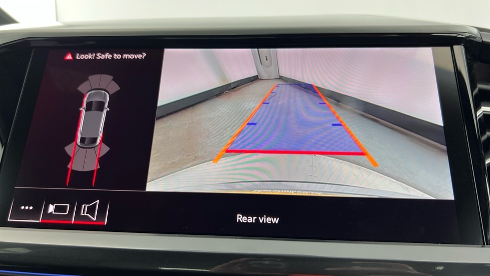 Used Audi Q4 e-tron 2025 for sale - 76872487: Photo 36