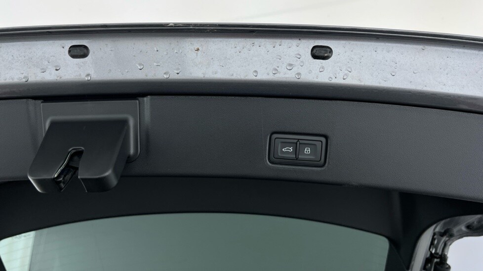 Used Audi Q4 e-tron 2025 for sale - 76872487: Photo 60