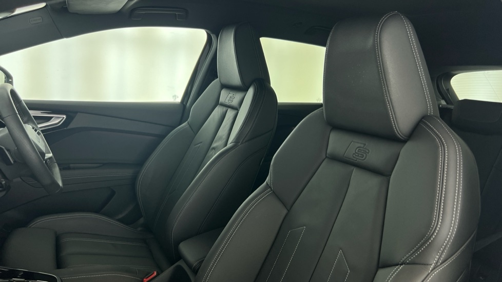 Used Audi Q4 e-tron 2024 for sale - 76873360: Photo 17