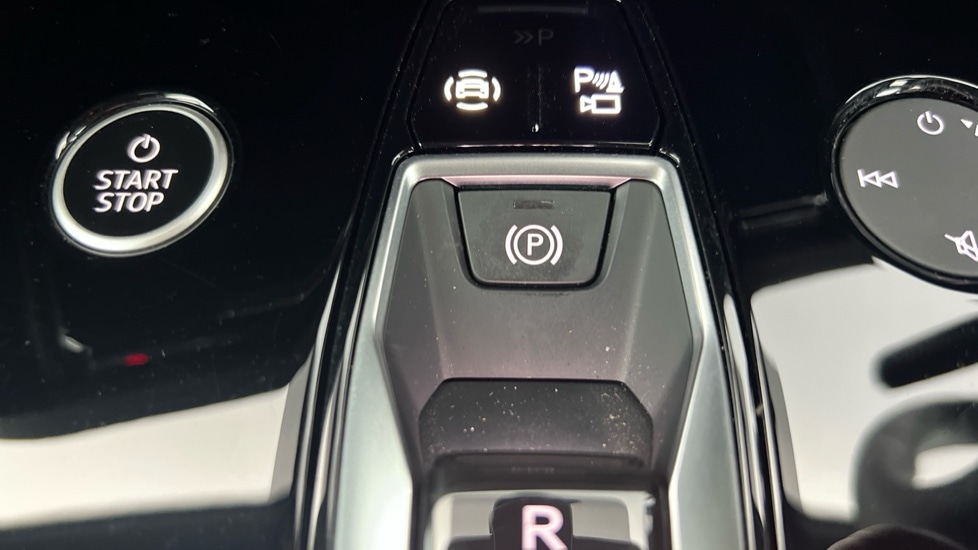 Used Audi Q4 e-tron 2024 for sale - 76873360: Photo 47