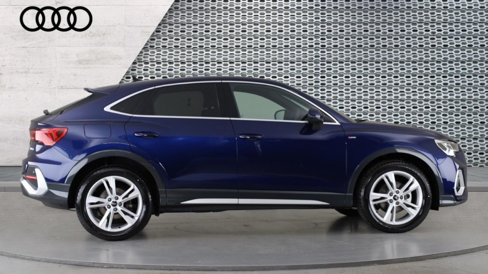 Used Audi Q3 2024 for sale - 76869035: Photo 4