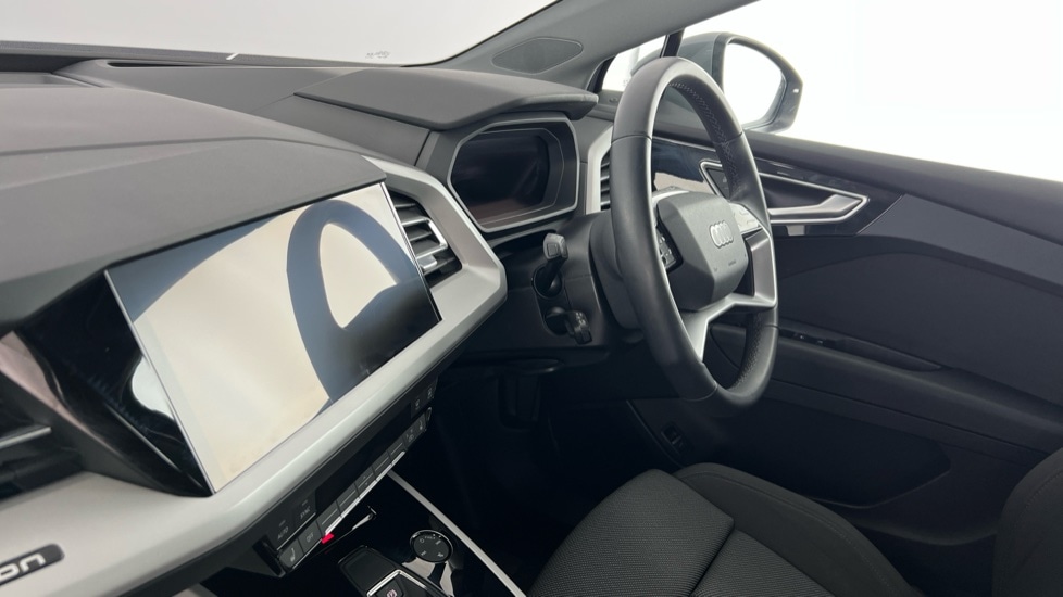 Used Audi Q4 e-tron 2022 for sale - 75929708: Photo 2