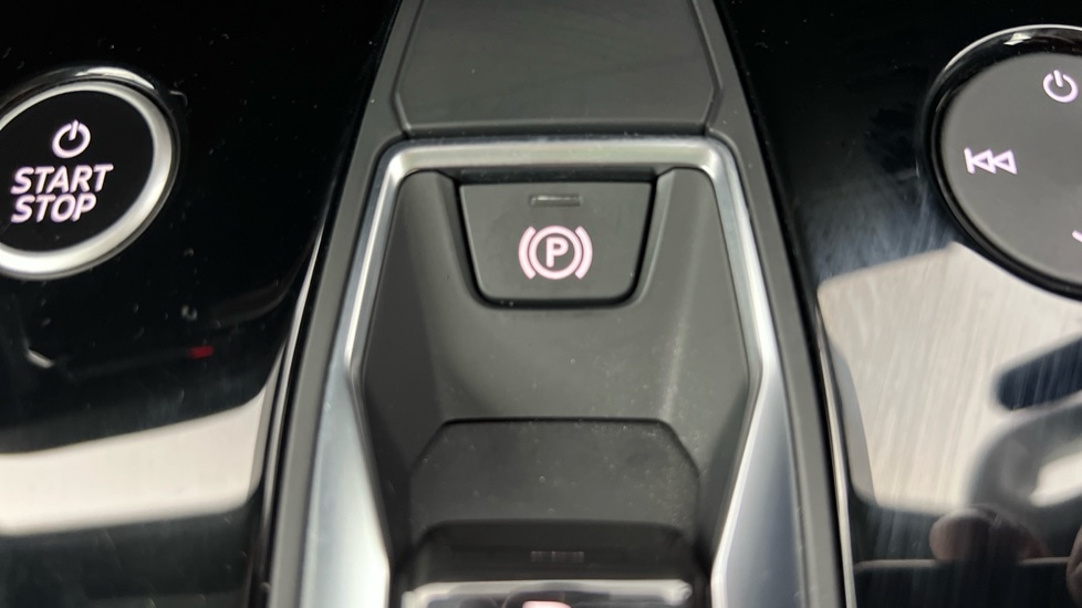 Used Audi Q4 e-tron 2022 for sale - 75929708: Photo 41