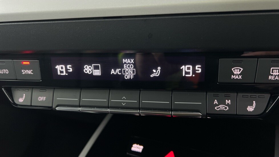 Used Audi Q4 e-tron 2022 for sale - 75929708: Photo 46