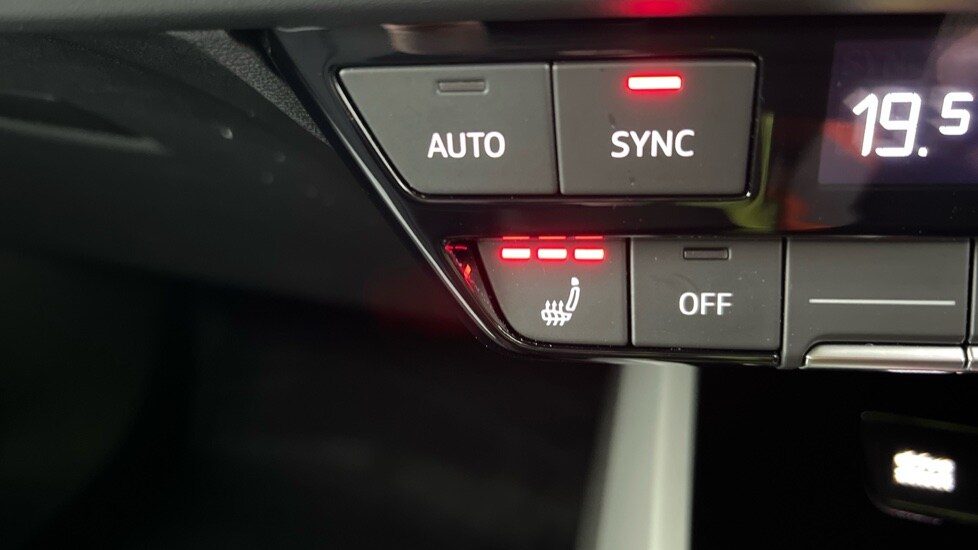 Used Audi Q4 e-tron 2022 for sale - 75929708: Photo 47