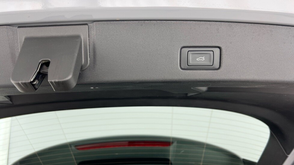 Used Audi Q4 e-tron 2022 for sale - 75929708: Photo 52