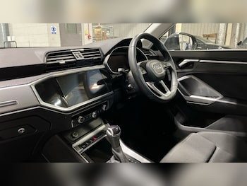Used Audi Q3 2023 for sale - 75471132: Photo