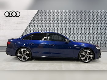 Used Audi A4 2022 for sale - 76420403: Photo