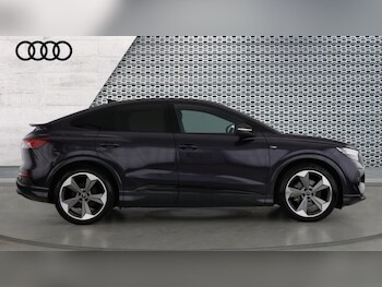 Used Audi Q4 e-tron 2024 for sale - 75471137: Photo