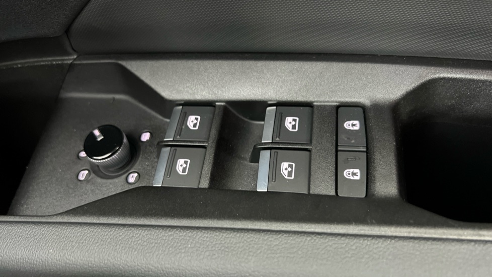 Used Audi Q4 e-tron 2025 for sale - 77050906: Photo 41