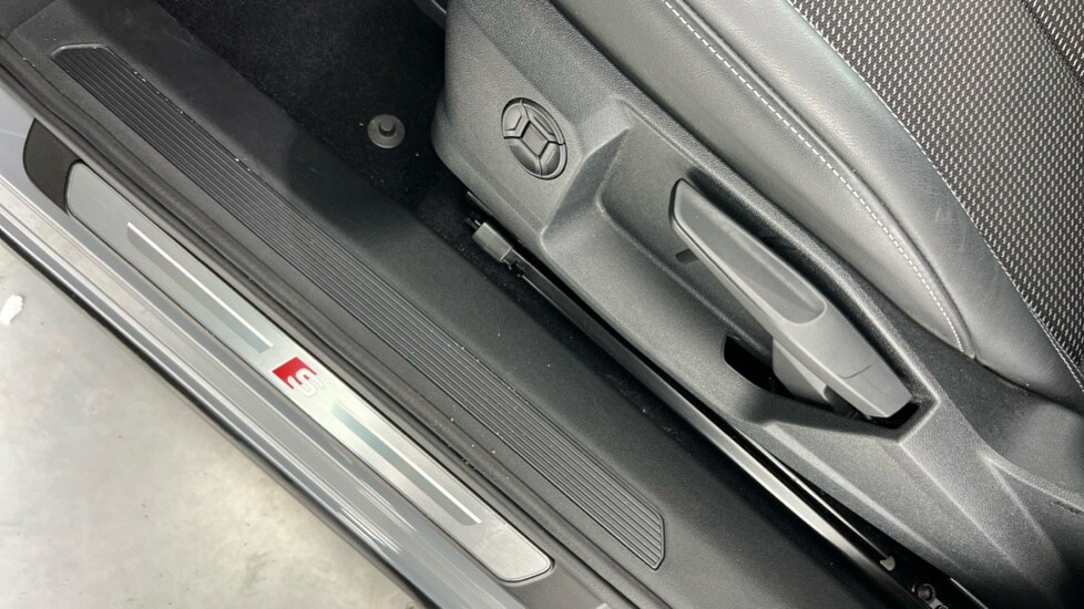 Used Audi Q4 e-tron 2022 for sale - 76873345: Photo 39