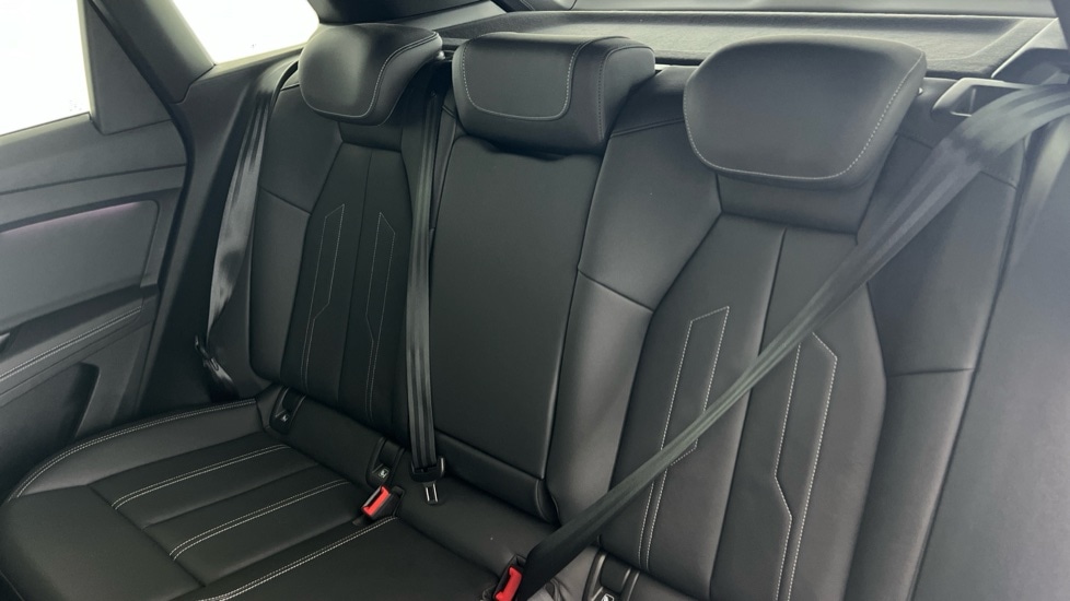 Used Audi Q4 e-tron 2024 for sale - 76834747: Photo 15