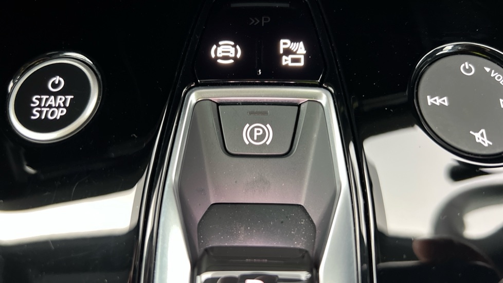 Used Audi Q4 e-tron 2024 for sale - 76514880: Photo 41