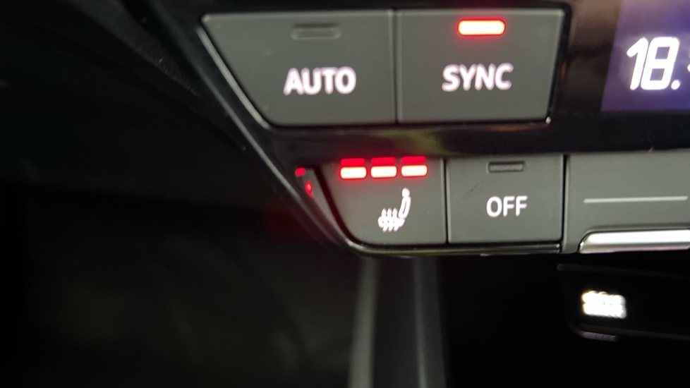 Used Audi Q4 e-tron 2024 for sale - 76514880: Photo 47