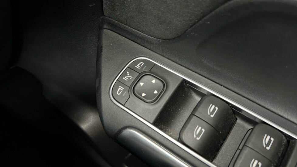 Used Mercedes-Benz GLA 2022 for sale - 76552542: Photo 35