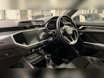 Used Audi Q3 2022 for sale - 75902166: Photo