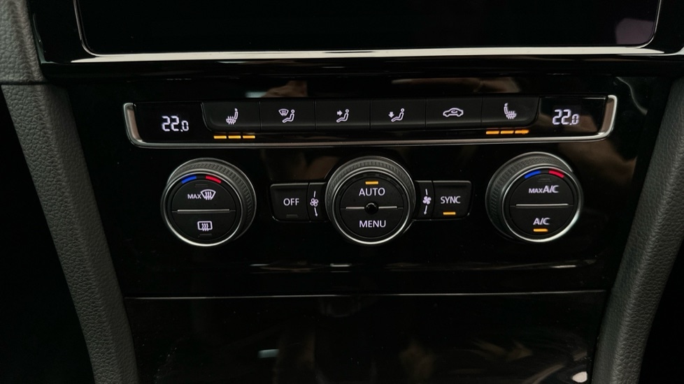 Used Volkswagen Golf 2020 for sale - 76888702: Photo 29