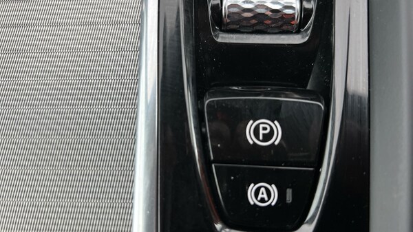 Used Volvo V60 2019 for sale - 75471048: Photo 34