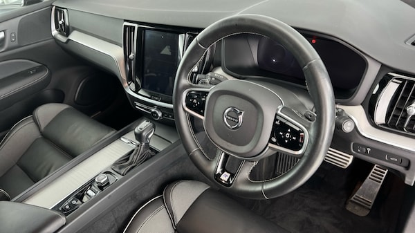 Used Volvo V60 2019 for sale - 75471048: Photo 9
