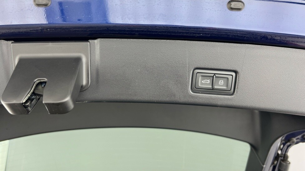 Used Audi Q4 e-tron 2024 for sale - 76302236: Photo 52