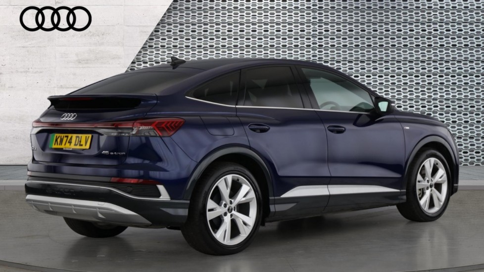 Used Audi Q4 e-tron 2024 for sale - 76302236: Photo 8