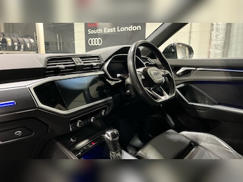 Used Audi Q3 2020 for sale - 76745300: Photo