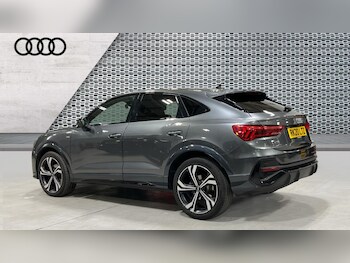 Used Audi Q3 2020 for sale - 76745300: Photo