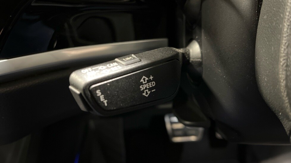 Used Audi Q3 2020 for sale - 76745300: Photo 43