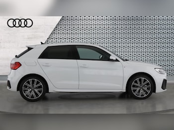 Used Audi A1 2024 for sale - 75471501: Photo