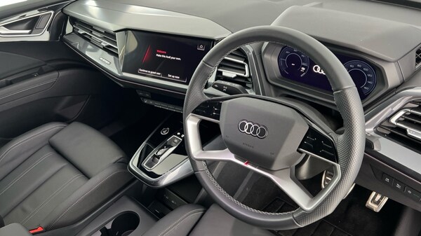 Used Audi Q4 e-tron 2024 for sale - 76272901: Photo 6