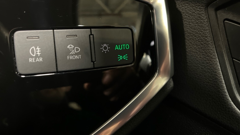 Used Audi Q3 2020 for sale - 76447200: Photo 43