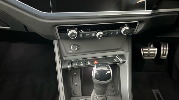 Used Audi Q3 2024 for sale - 75664802: Photo 16