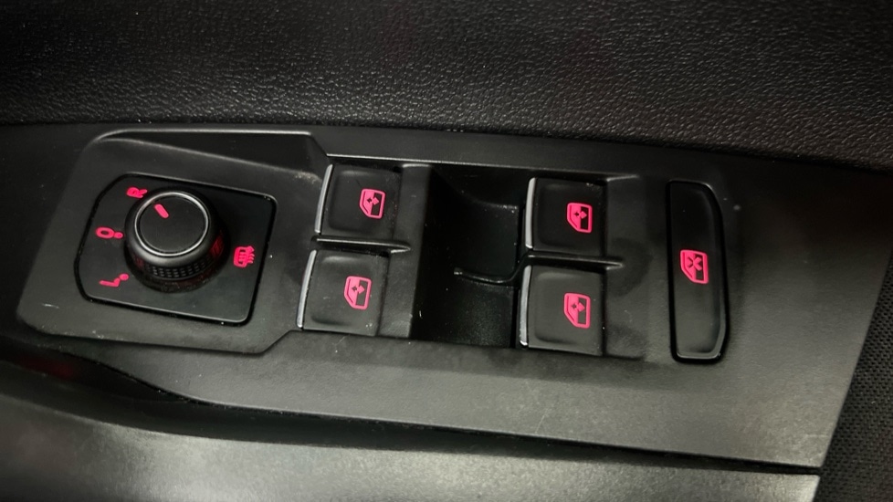 Used Volkswagen Polo 2018 for sale - 76869537: Photo 34