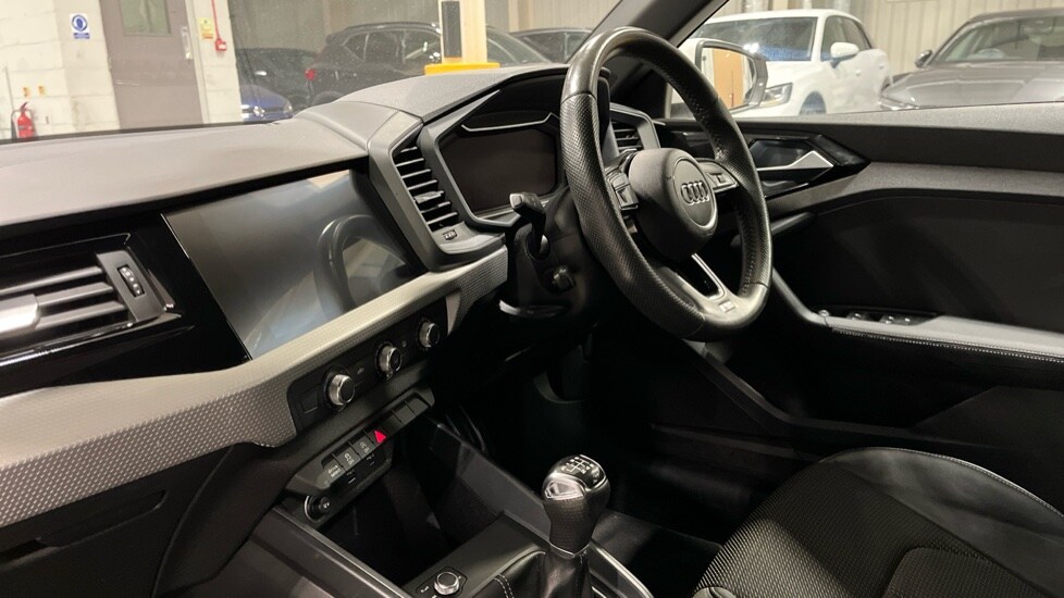 Used Audi A1 2019 for sale - 76112207: Photo 2