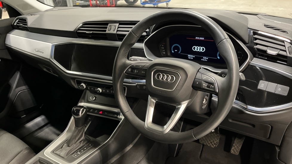 Used Audi Q3 2023 for sale - 76033788: Photo 6