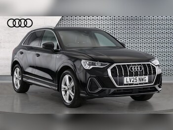 Used Audi Q3 2025 for sale - 76722257: Photo