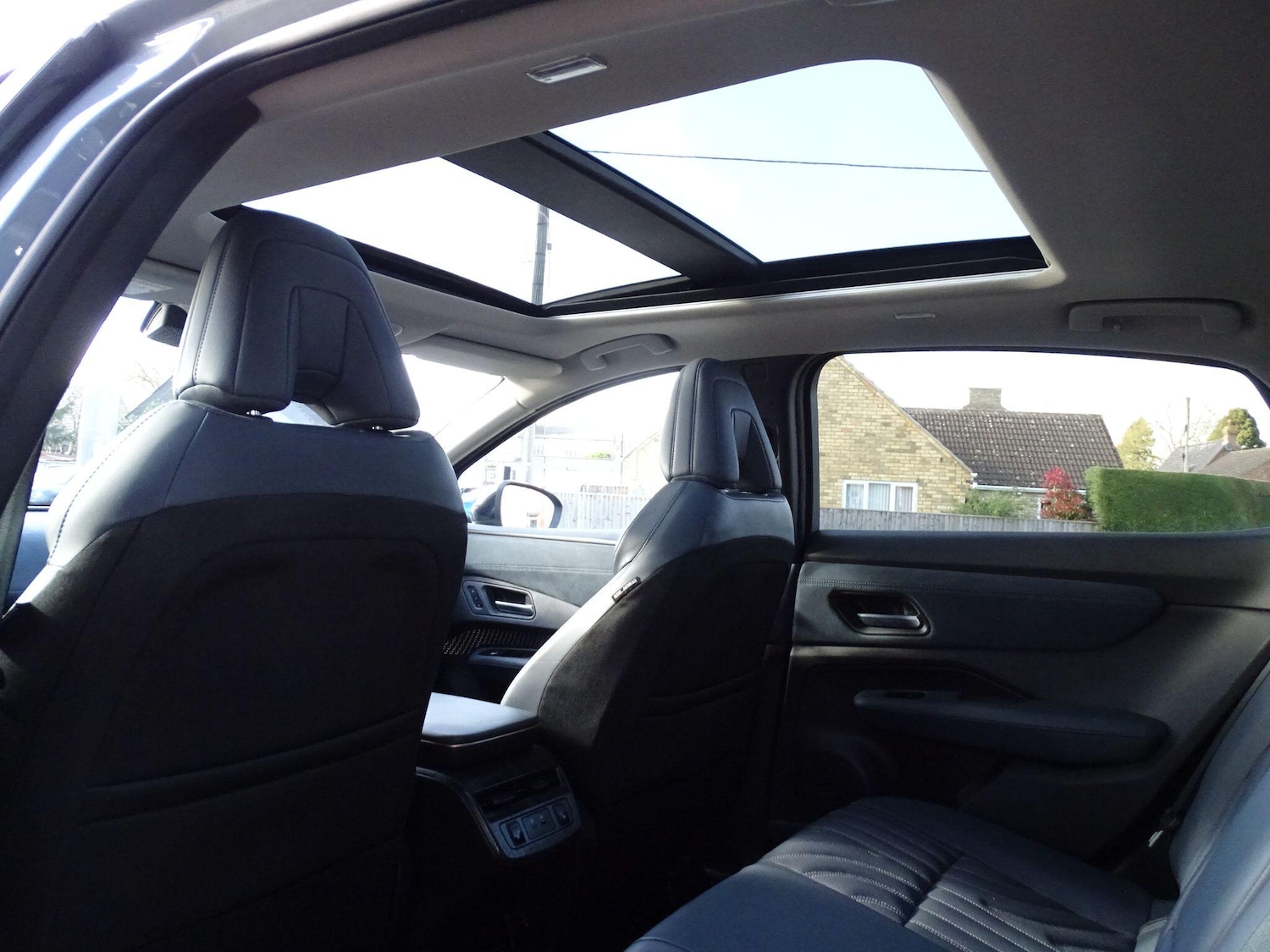 Used Nissan ARIYA 2022 for sale - 78203888: Photo 11