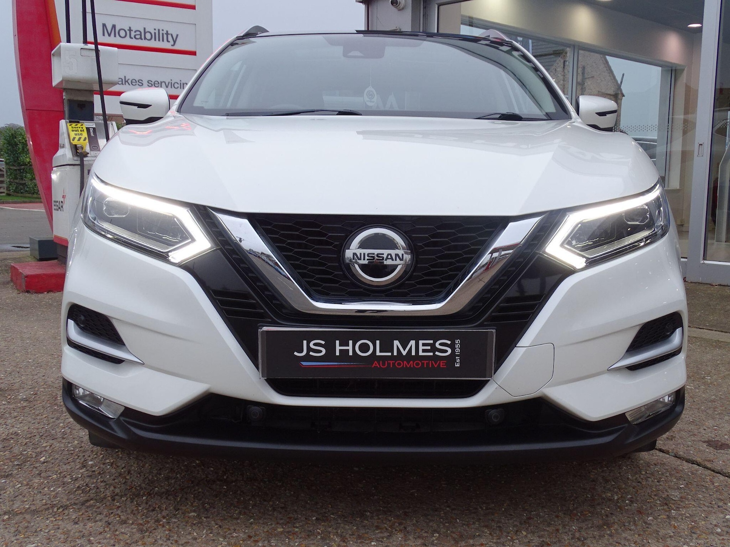 Used Nissan Qashqai 2018 for sale - 77378229: Photo 2