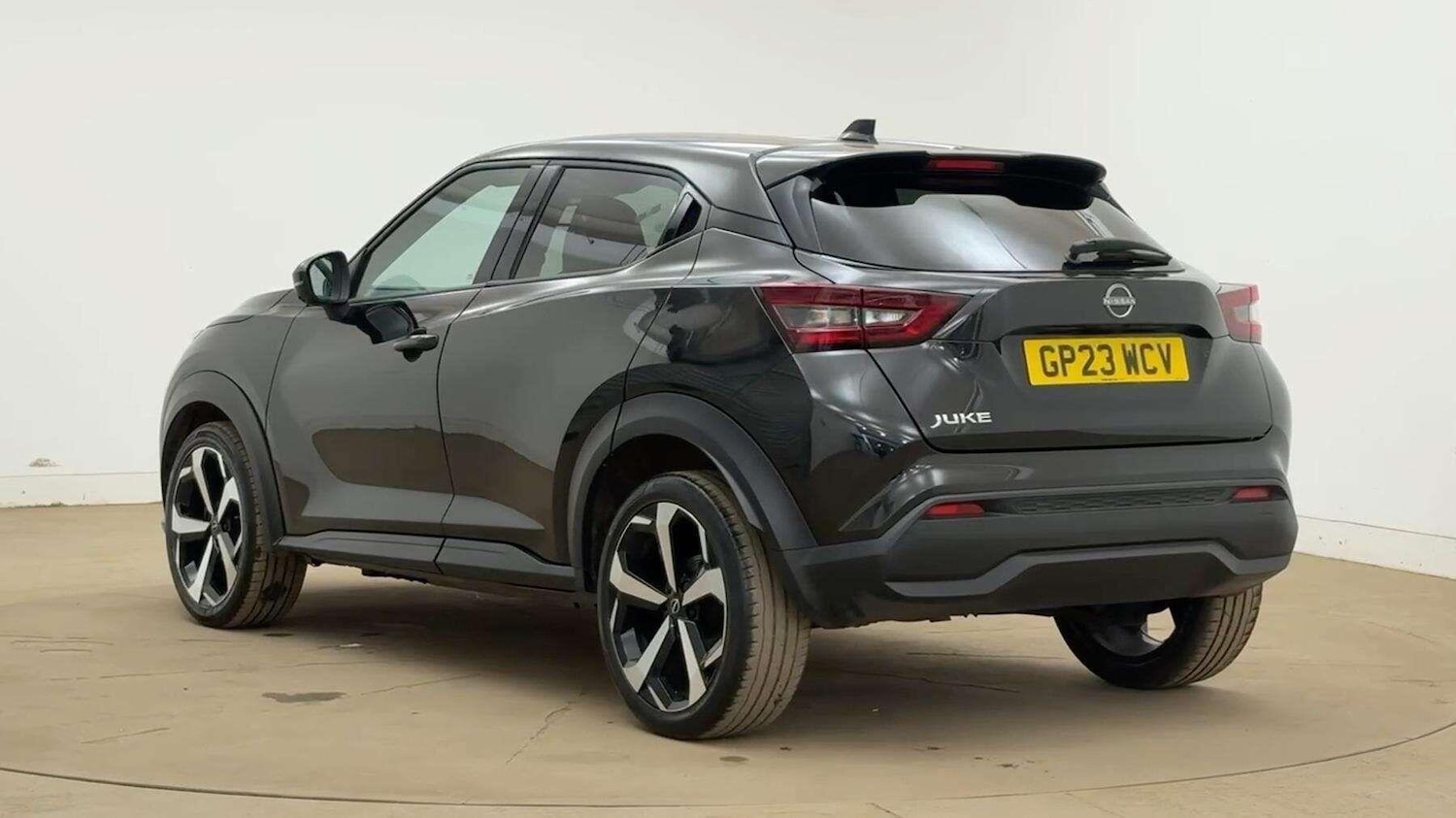 Used Nissan Juke 2023 for sale - 78205226: Photo 2