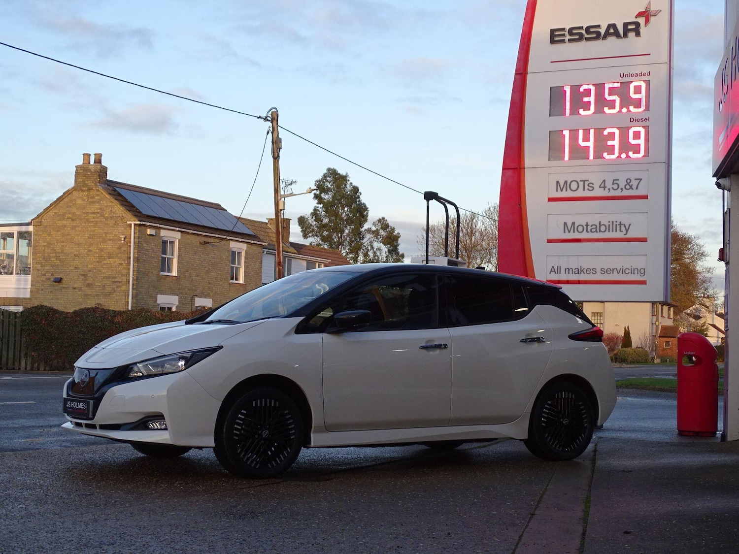 Used Nissan Leaf 2022 for sale - 77378199: Photo 4