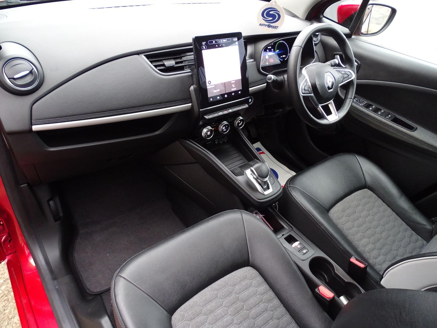 Used Renault Zoe 2021 for sale - 77378181: Photo 12