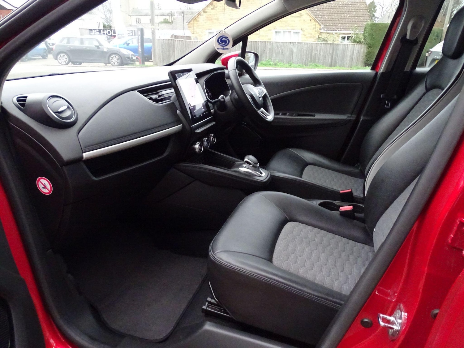 Used Renault Zoe 2021 for sale - 77378181: Photo 32