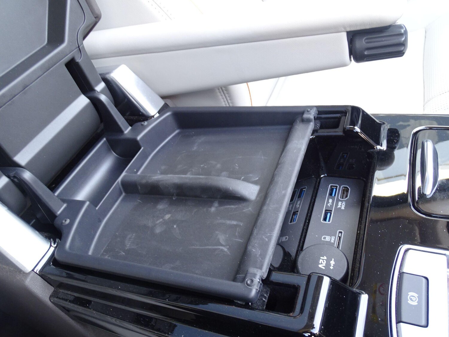 Used Land Rover Discovery 2017 for sale - 77925508: Photo 13