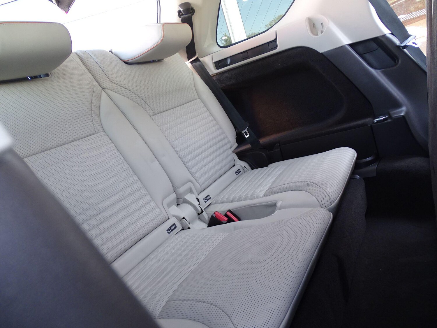 Used Land Rover Discovery 2017 for sale - 77925508: Photo 16