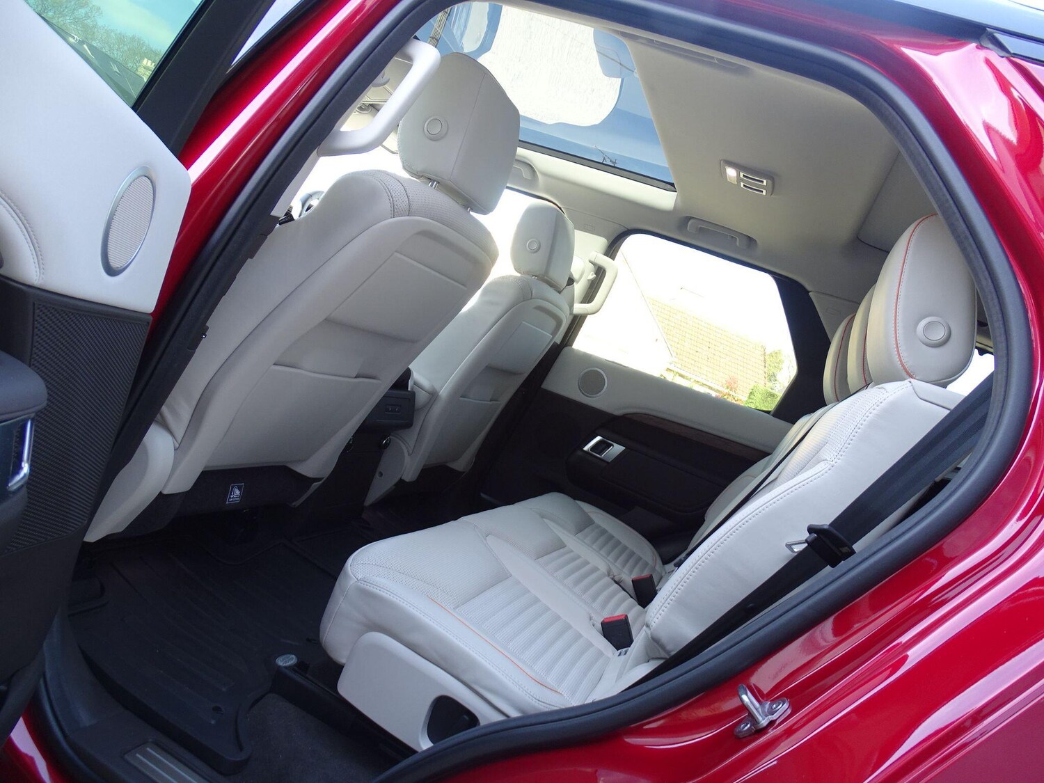 Used Land Rover Discovery 2017 for sale - 77925508: Photo 18