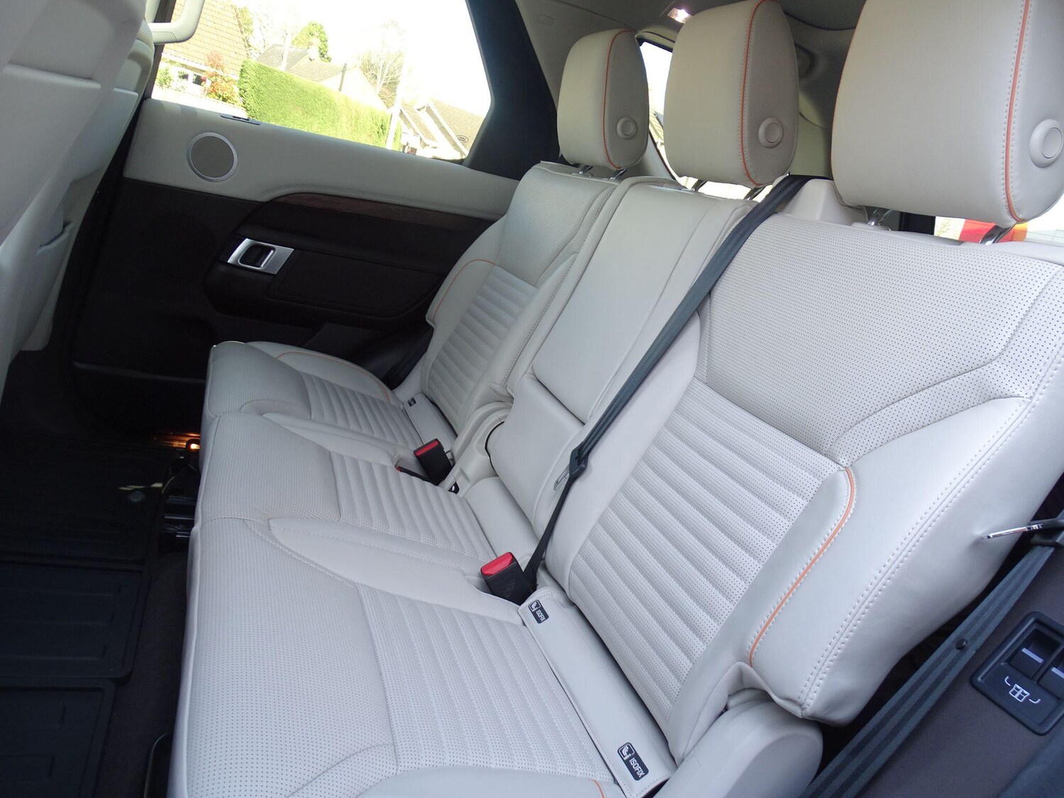 Used Land Rover Discovery 2017 for sale - 77925508: Photo 19